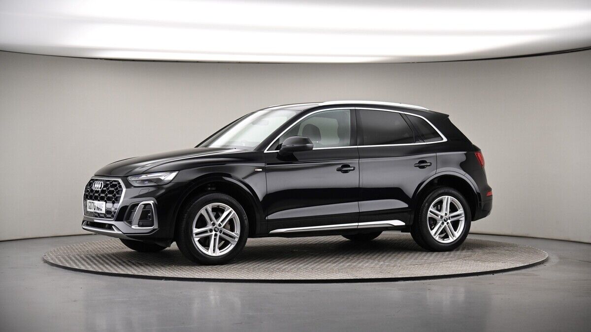 More views of Audi Q5