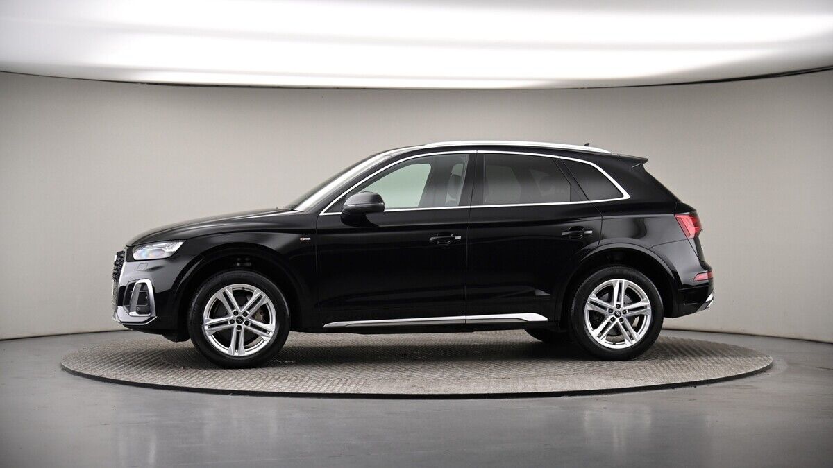 More views of Audi Q5