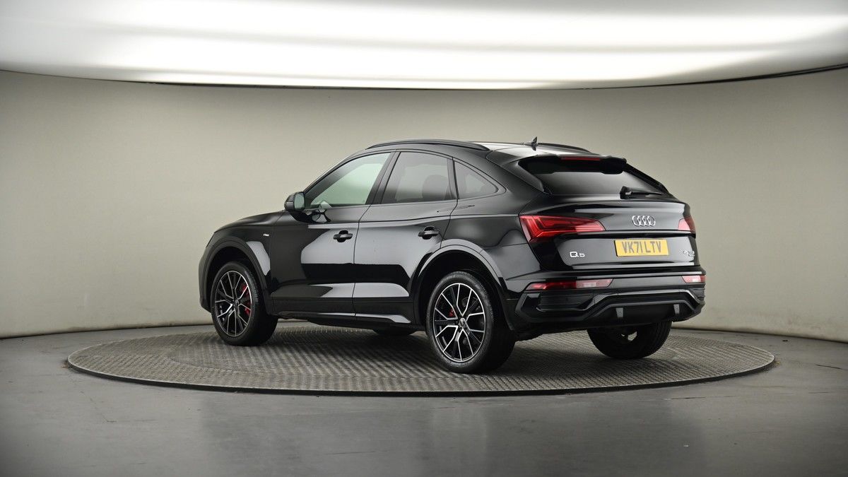 More views of Audi Q5