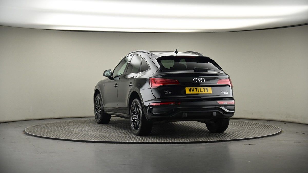 More views of Audi Q5