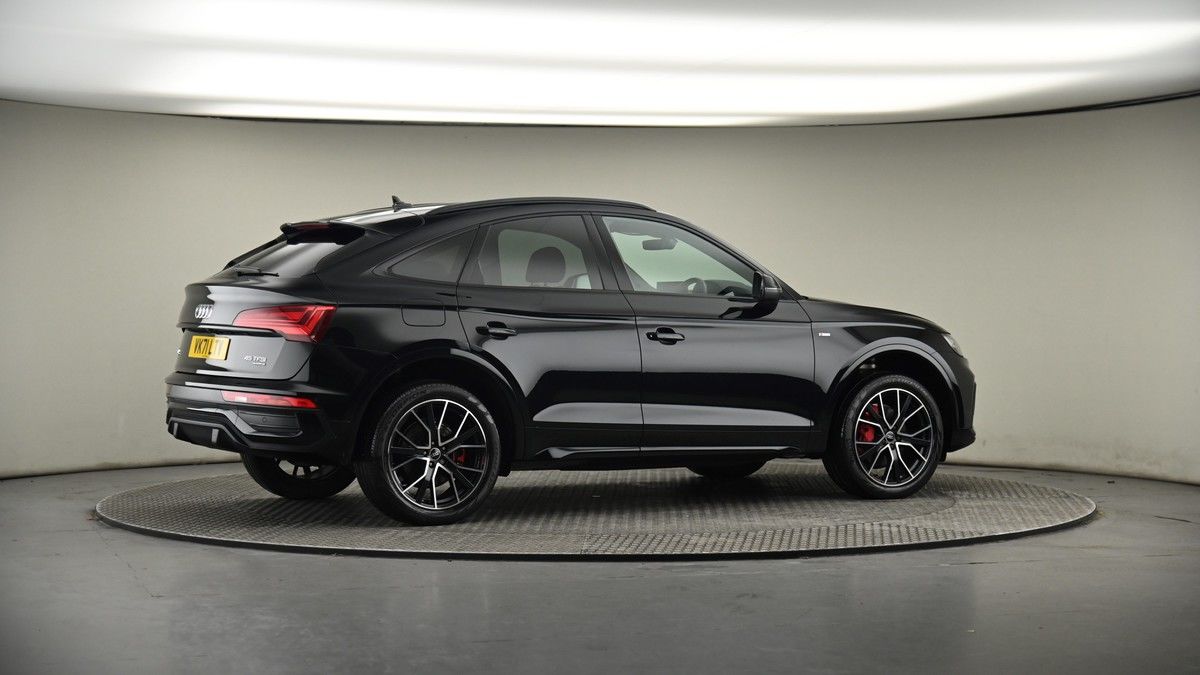 More views of Audi Q5