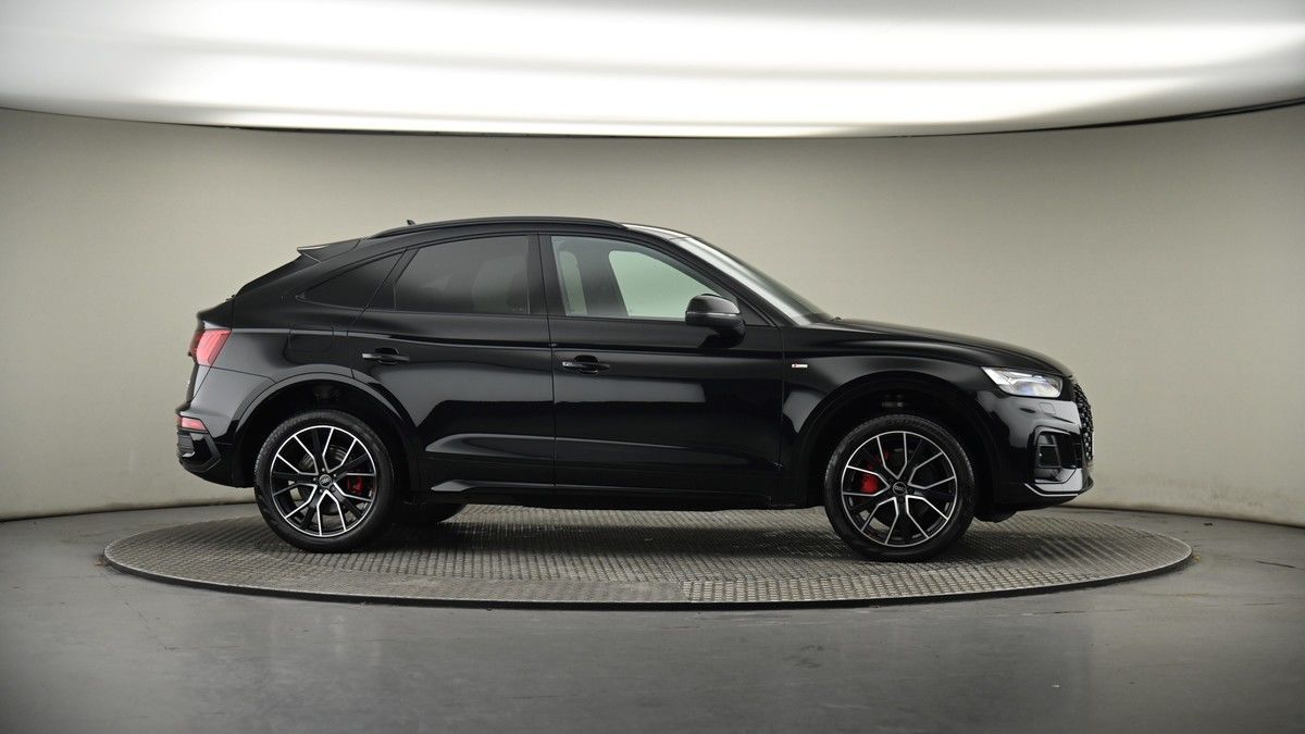 More views of Audi Q5