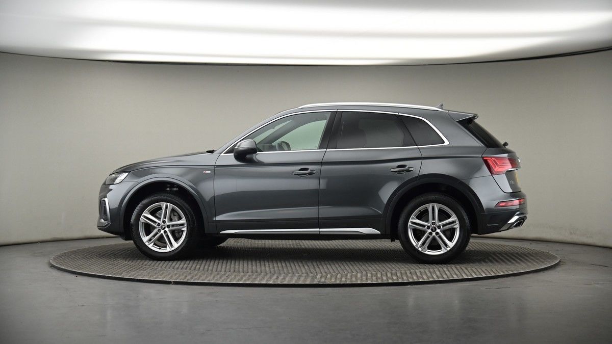 More views of Audi Q5