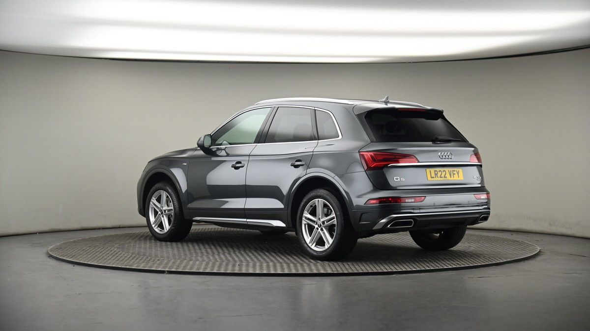 More views of Audi Q5