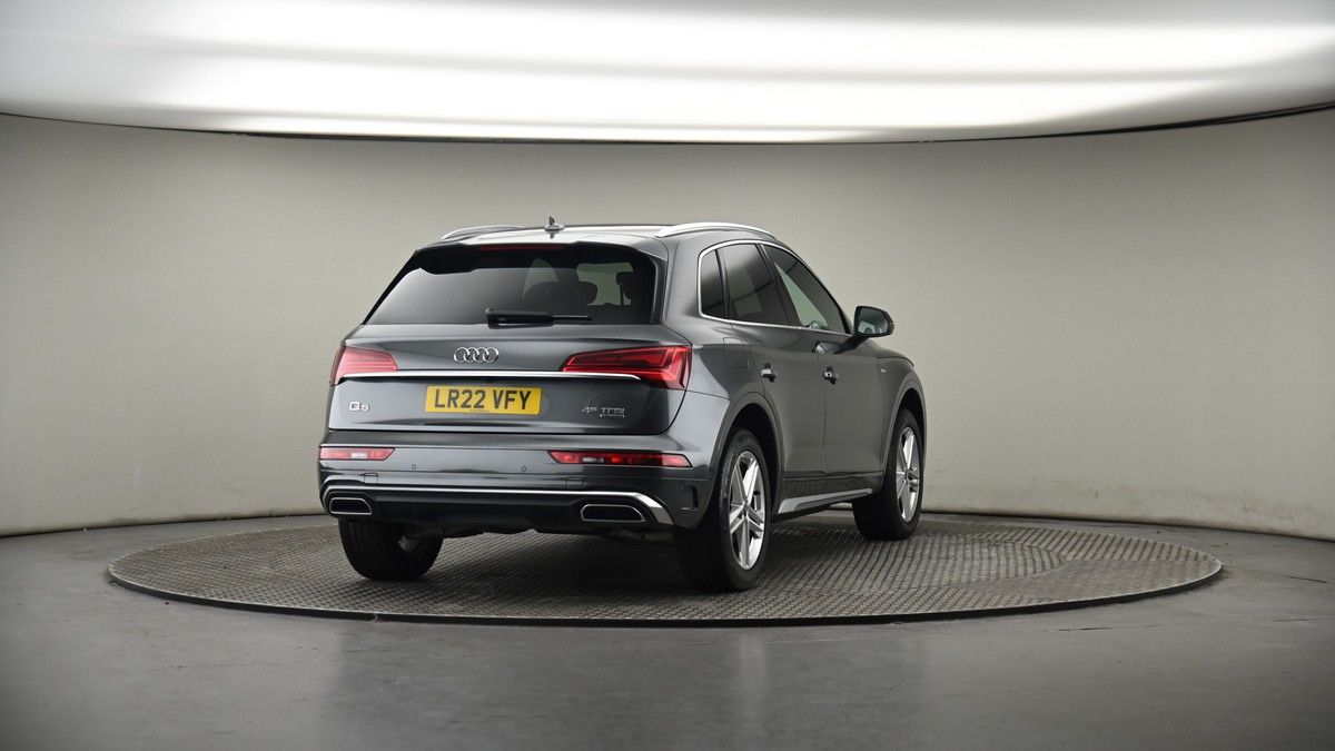 More views of Audi Q5