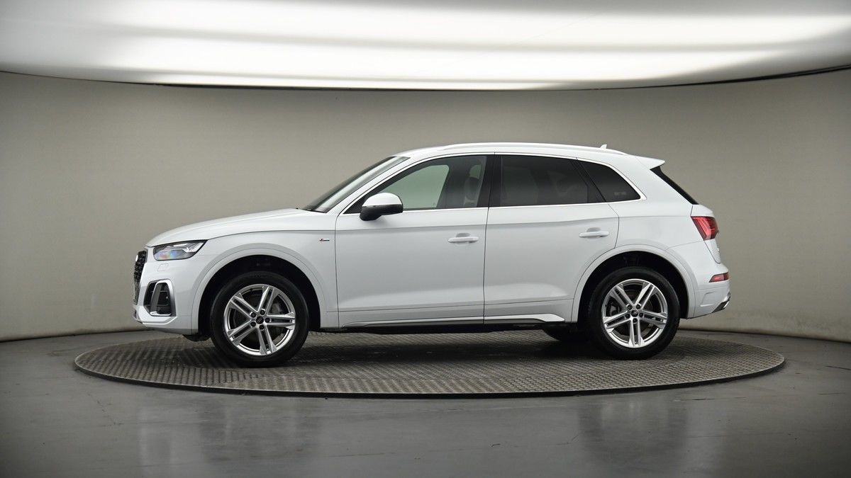 More views of Audi Q5