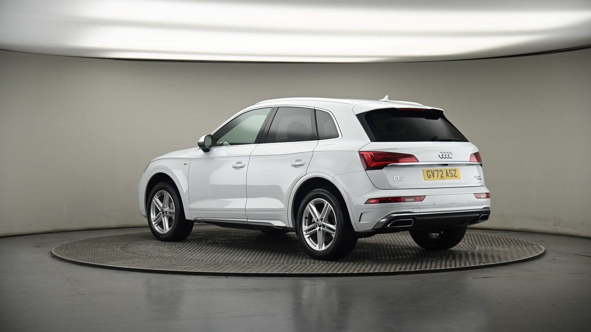 More views of Audi Q5