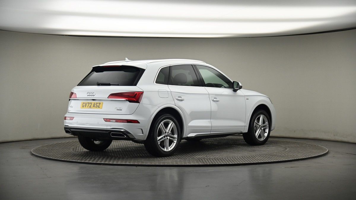 More views of Audi Q5