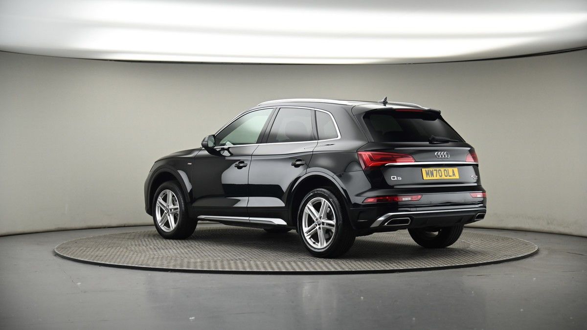 More views of Audi Q5