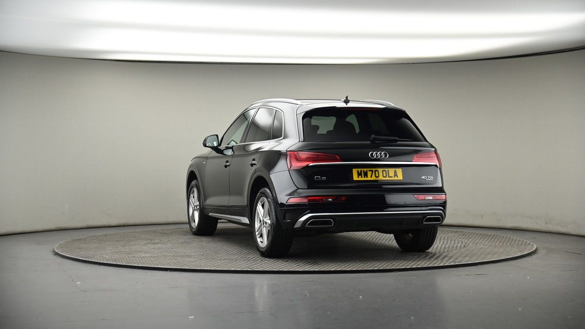 More views of Audi Q5