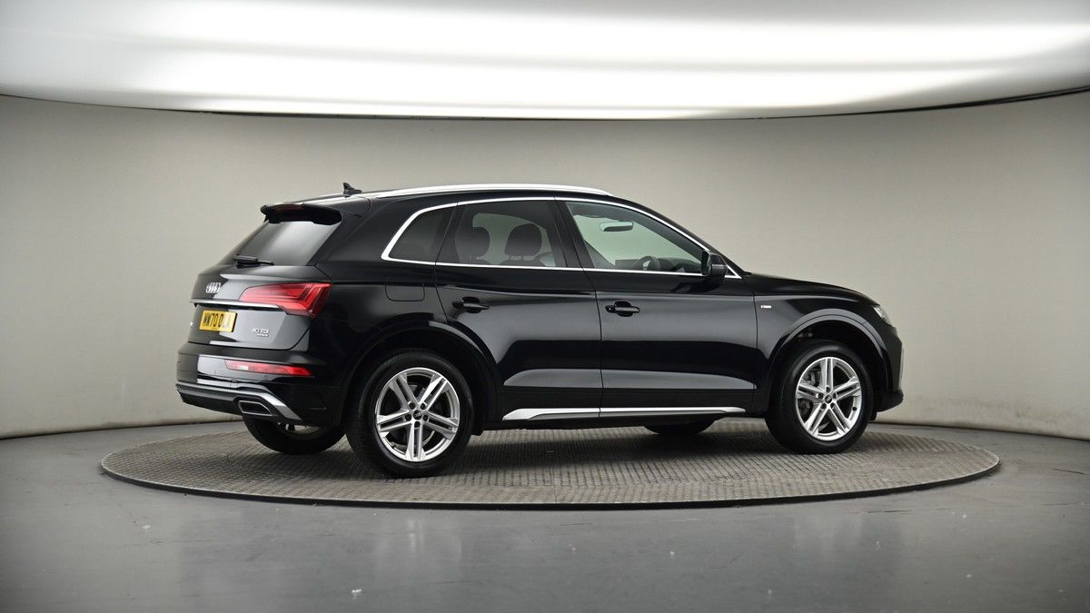 More views of Audi Q5