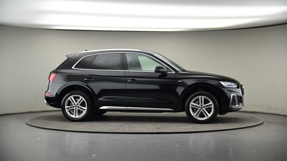 More views of Audi Q5