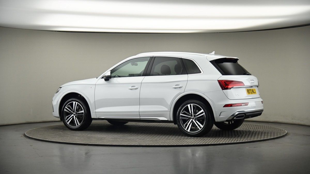 More views of Audi Q5