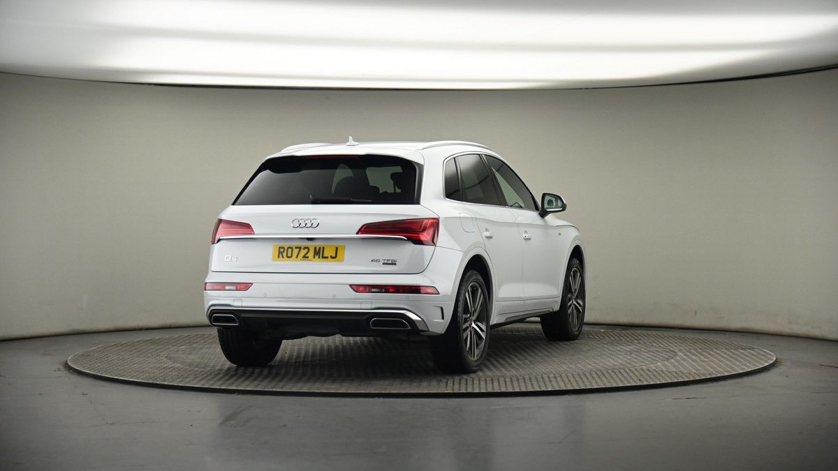 More views of Audi Q5