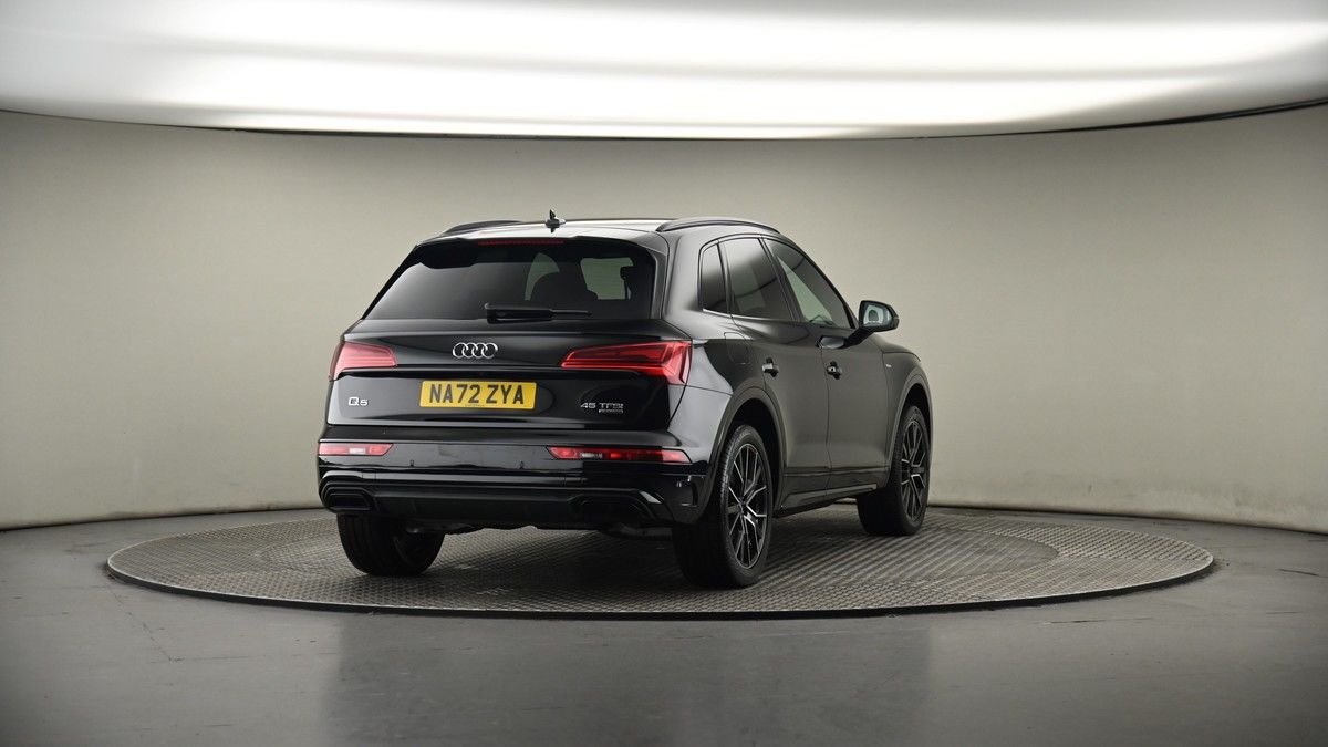 More views of Audi Q5