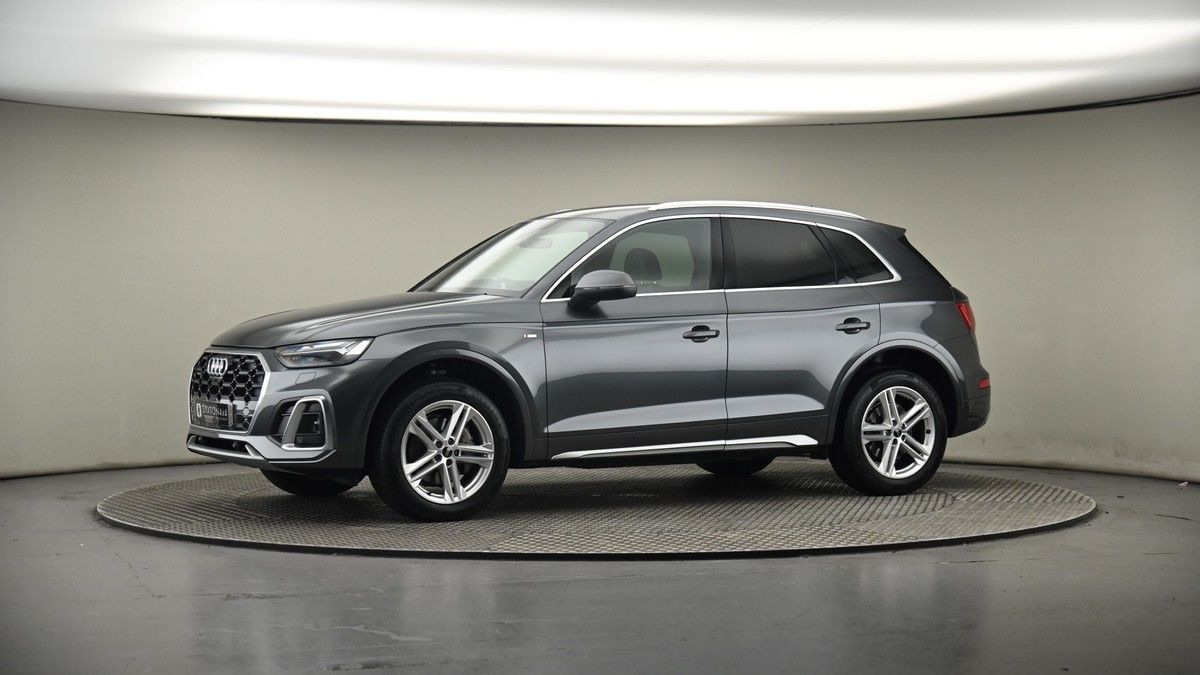 More views of Audi Q5