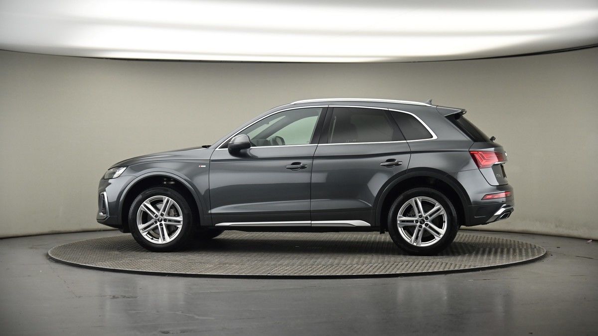 More views of Audi Q5