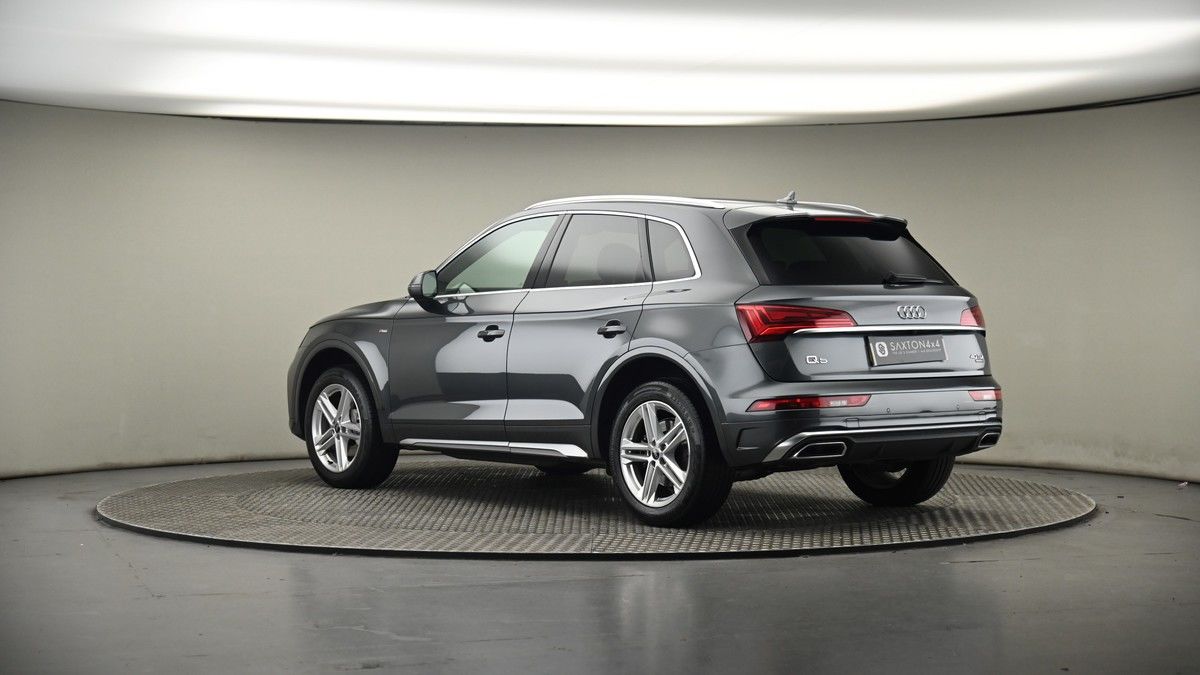 More views of Audi Q5