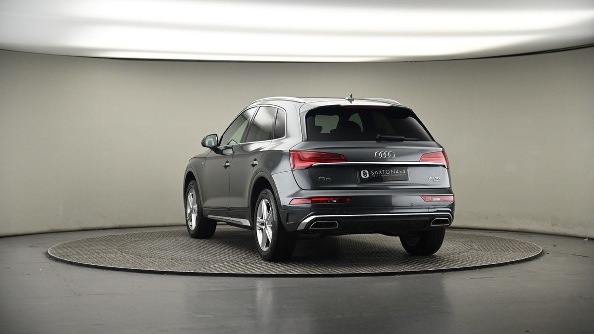 More views of Audi Q5