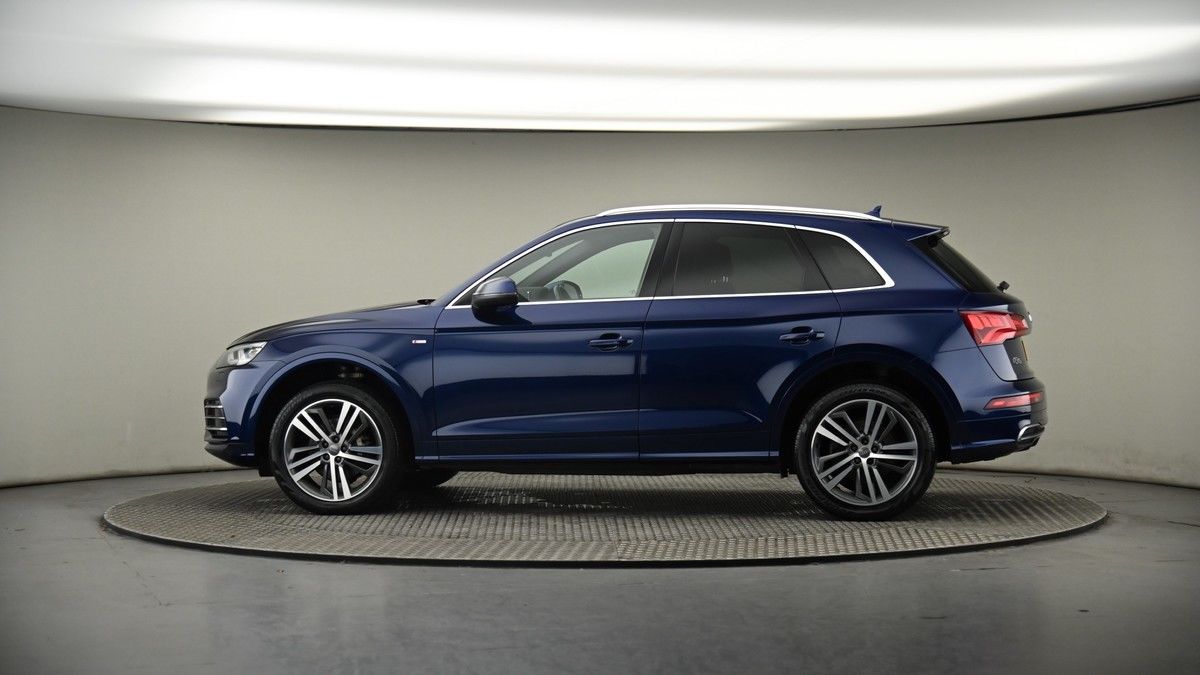 More views of Audi Q5