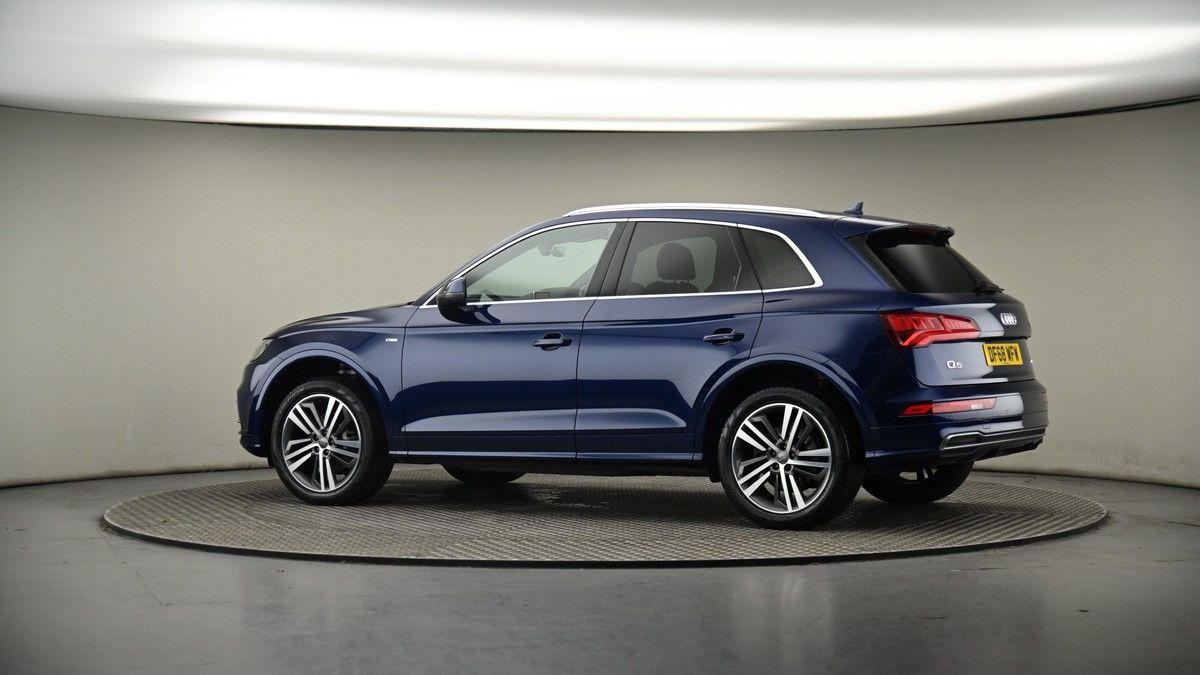 More views of Audi Q5