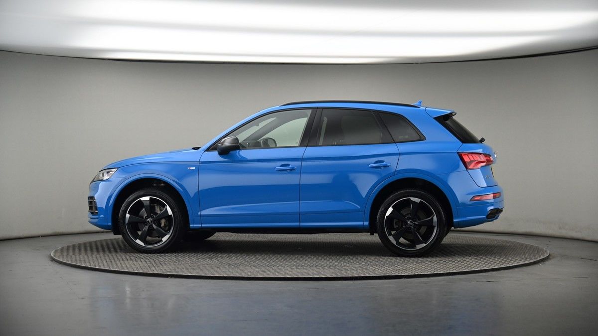 More views of Audi Q5