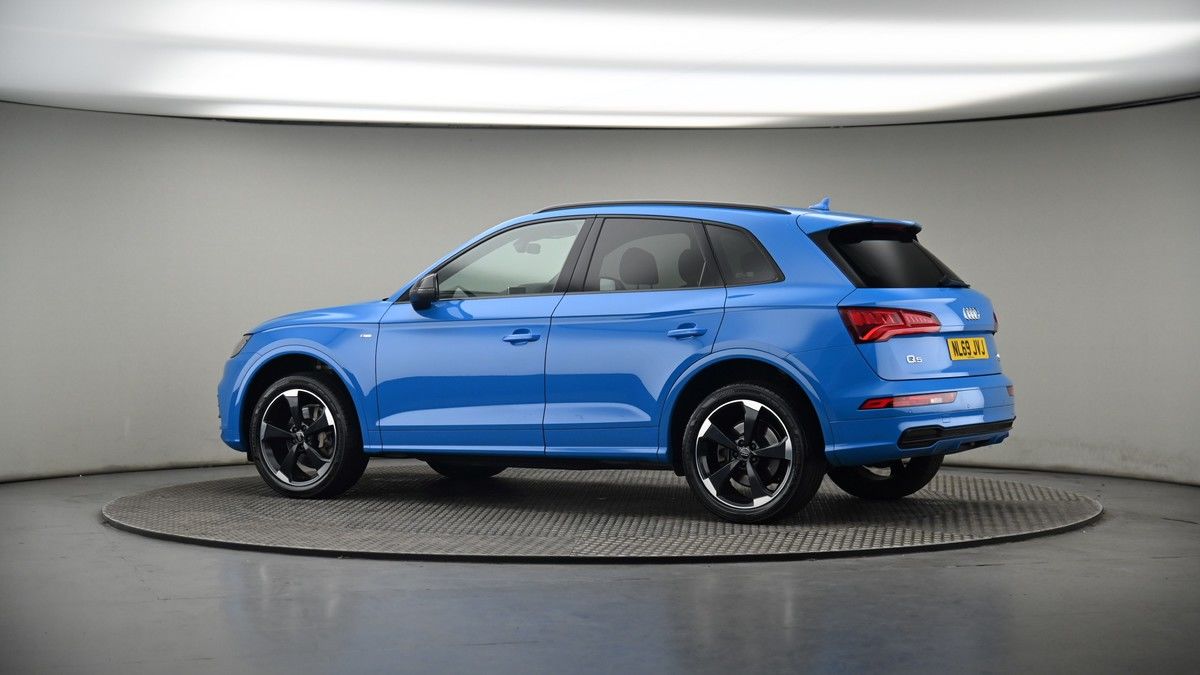 More views of Audi Q5