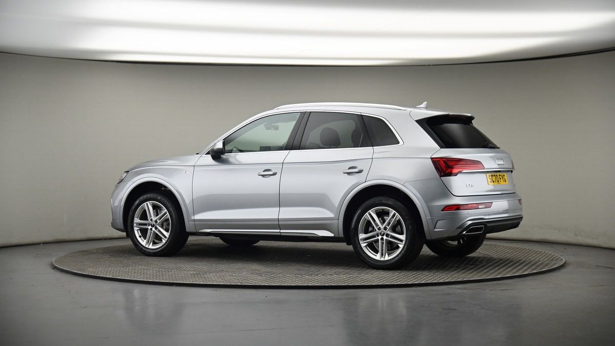 More views of Audi Q5