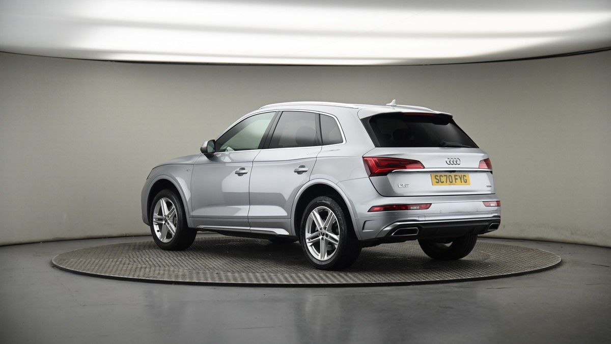 More views of Audi Q5