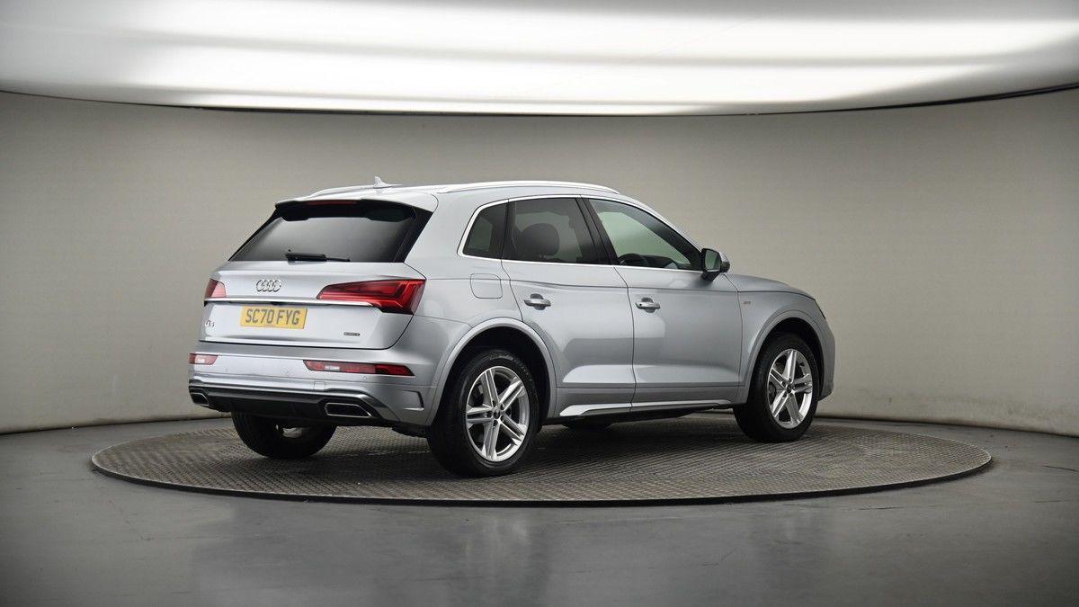 More views of Audi Q5