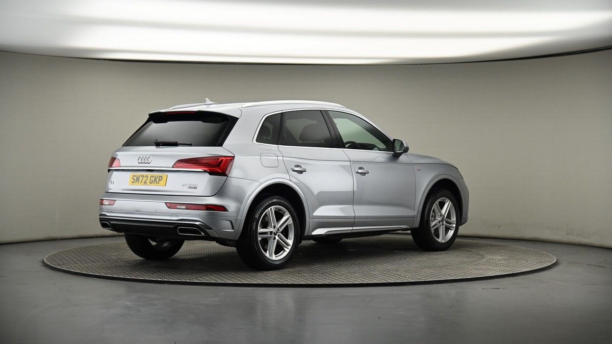 Audi Q5 Image 6