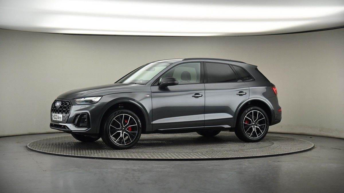 More views of Audi Q5