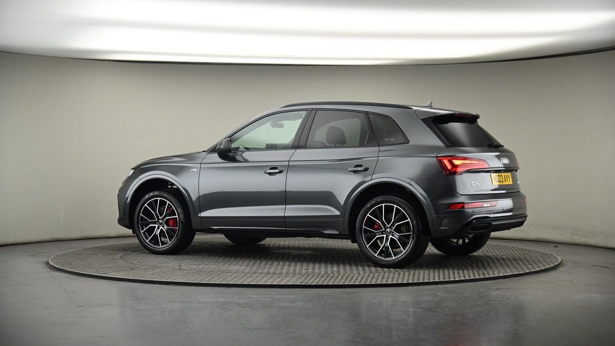 More views of Audi Q5