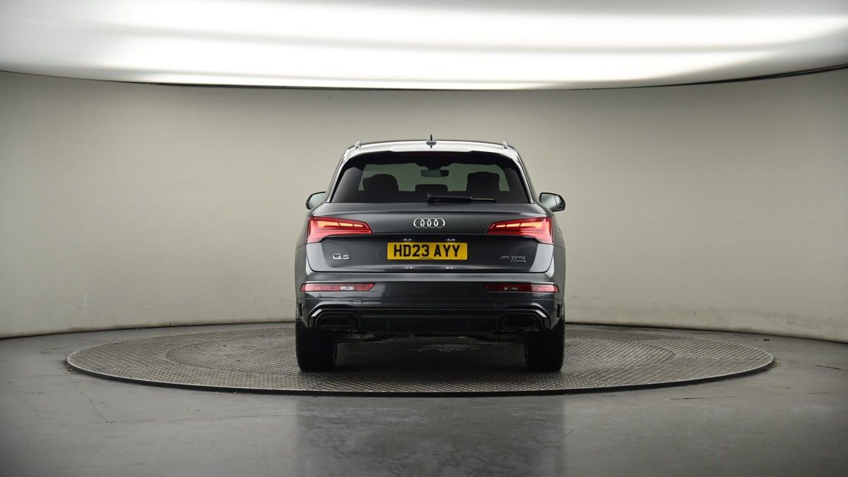 Audi Q5 Image 17