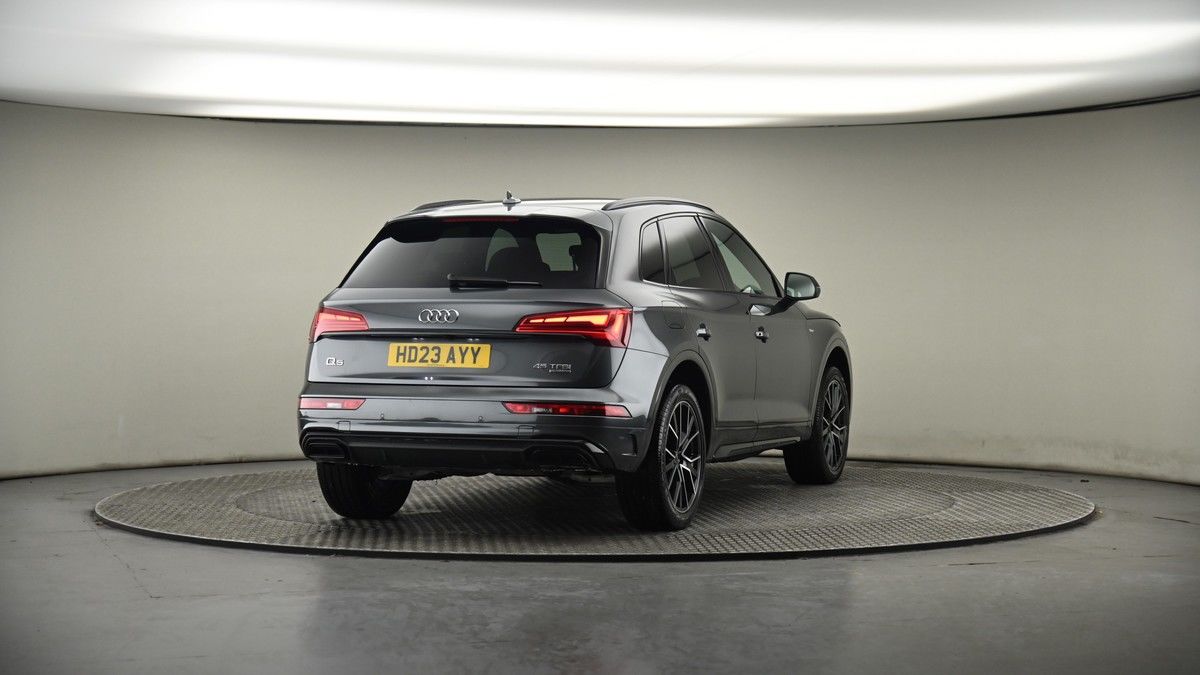 More views of Audi Q5