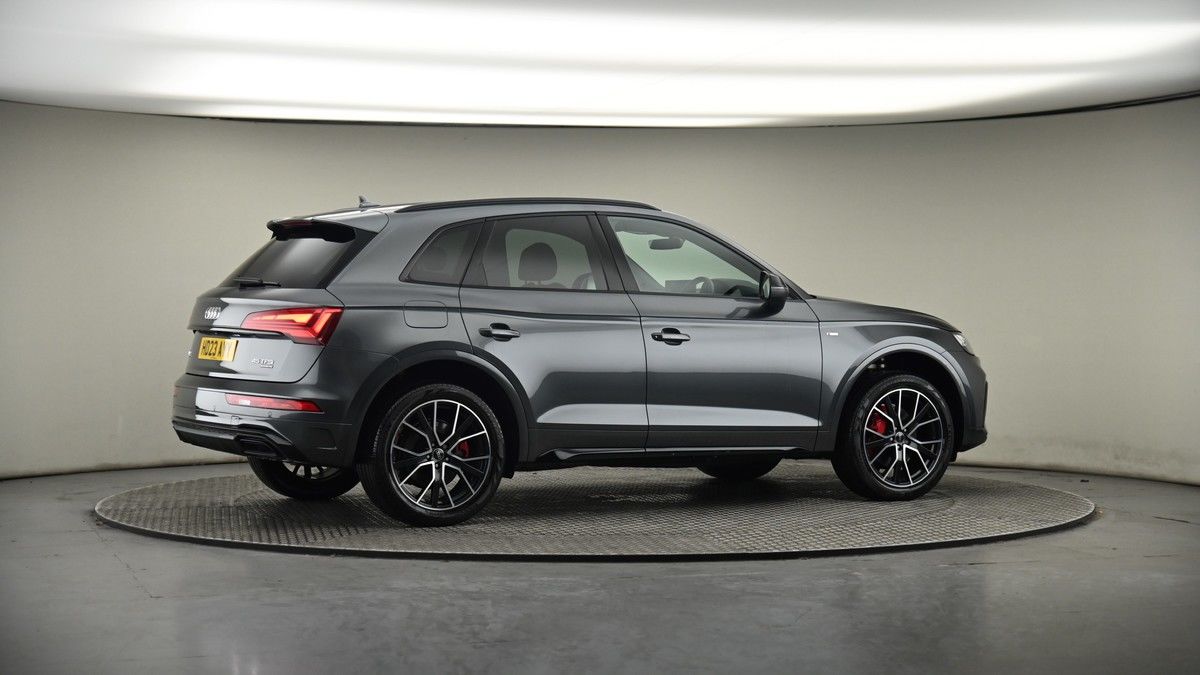 More views of Audi Q5