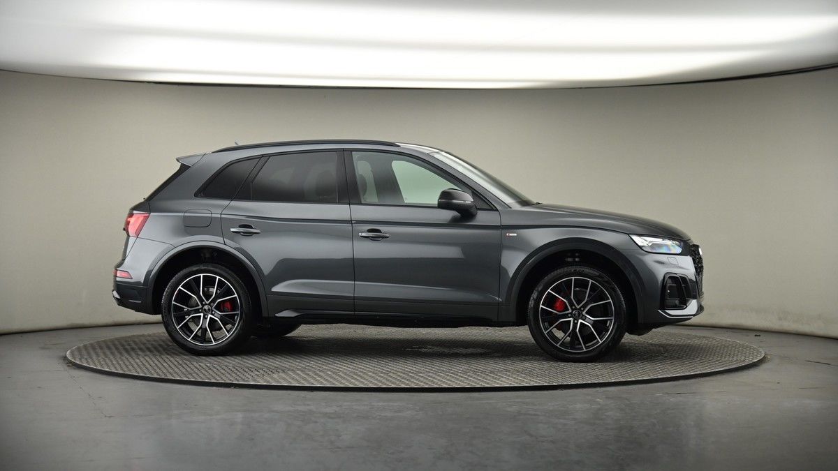 More views of Audi Q5