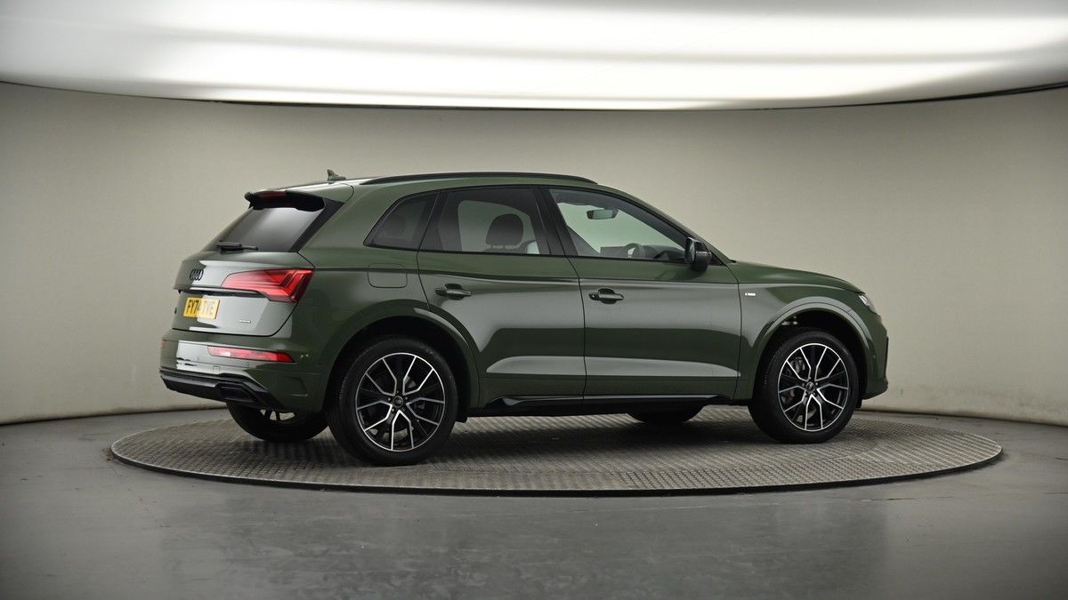 More views of Audi Q5