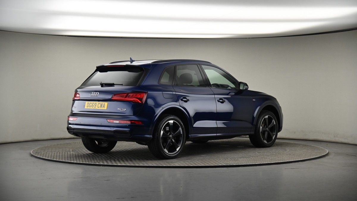 Audi Q5 Image 7