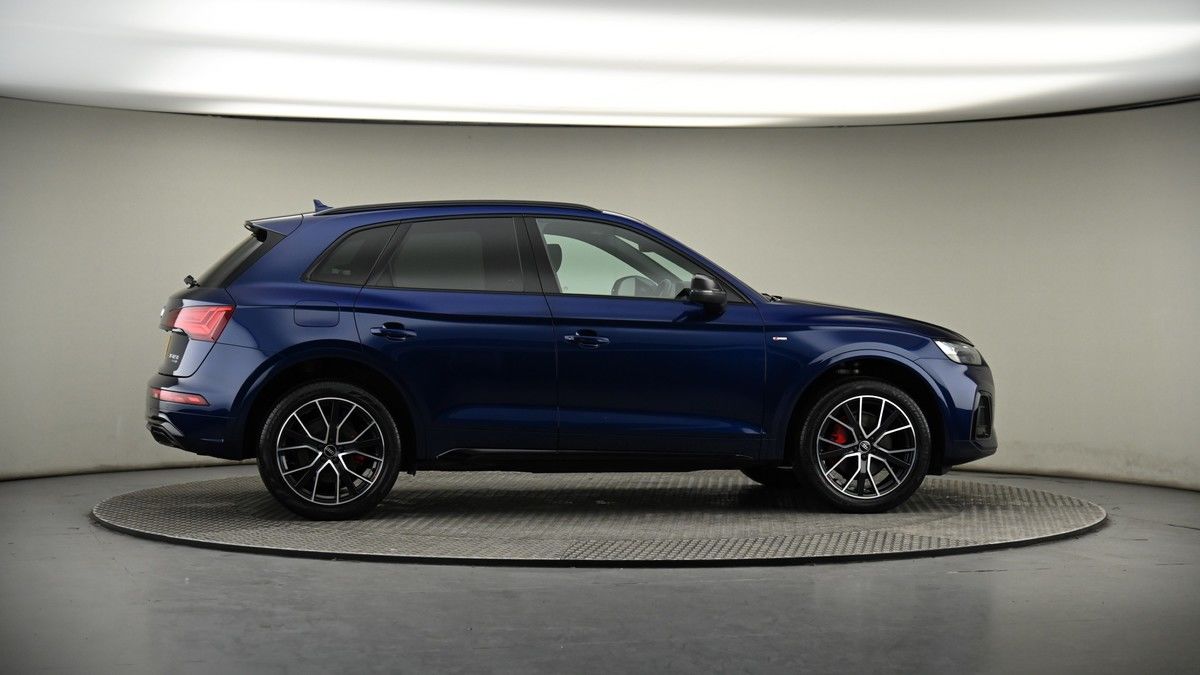 More views of Audi Q5