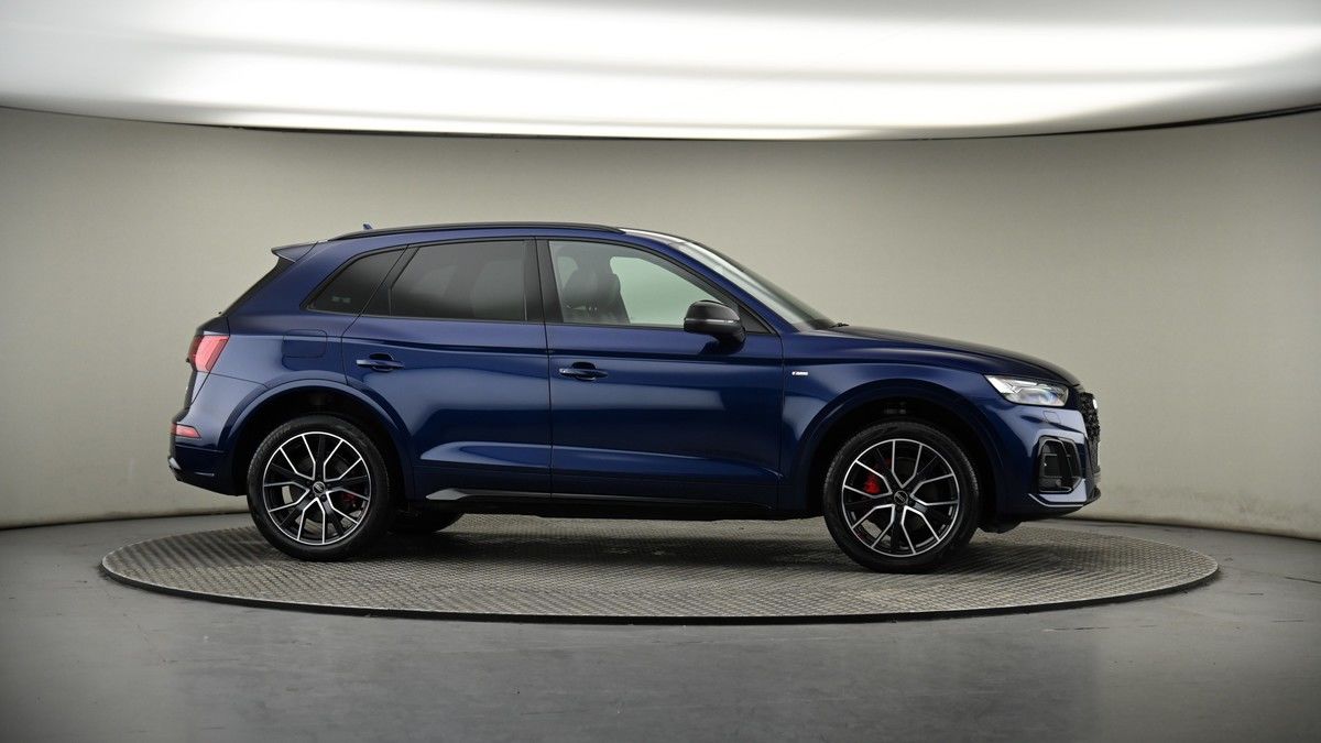 More views of Audi Q5