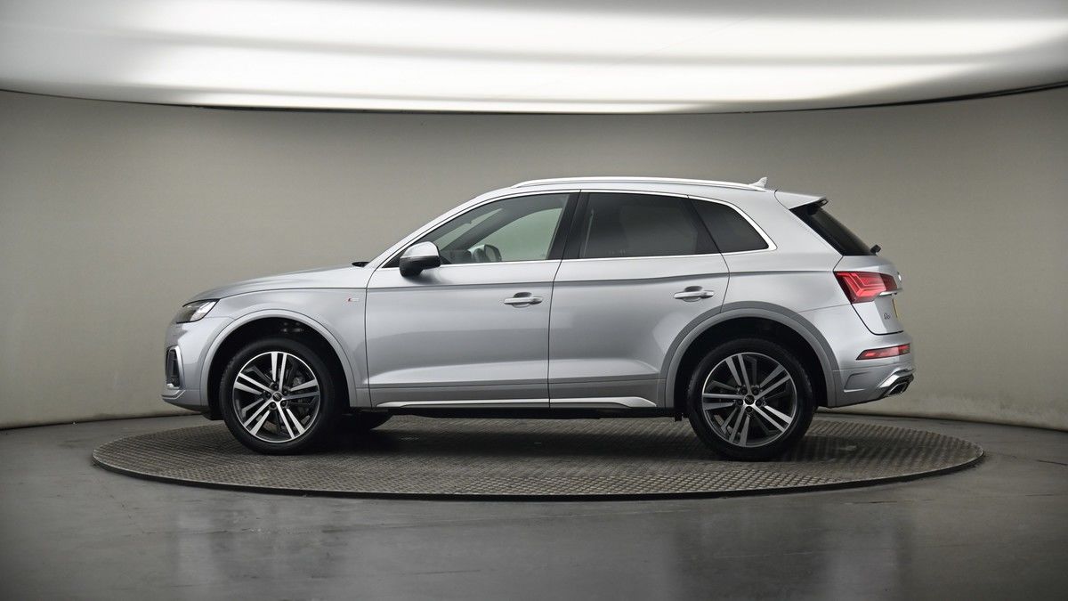 More views of Audi Q5