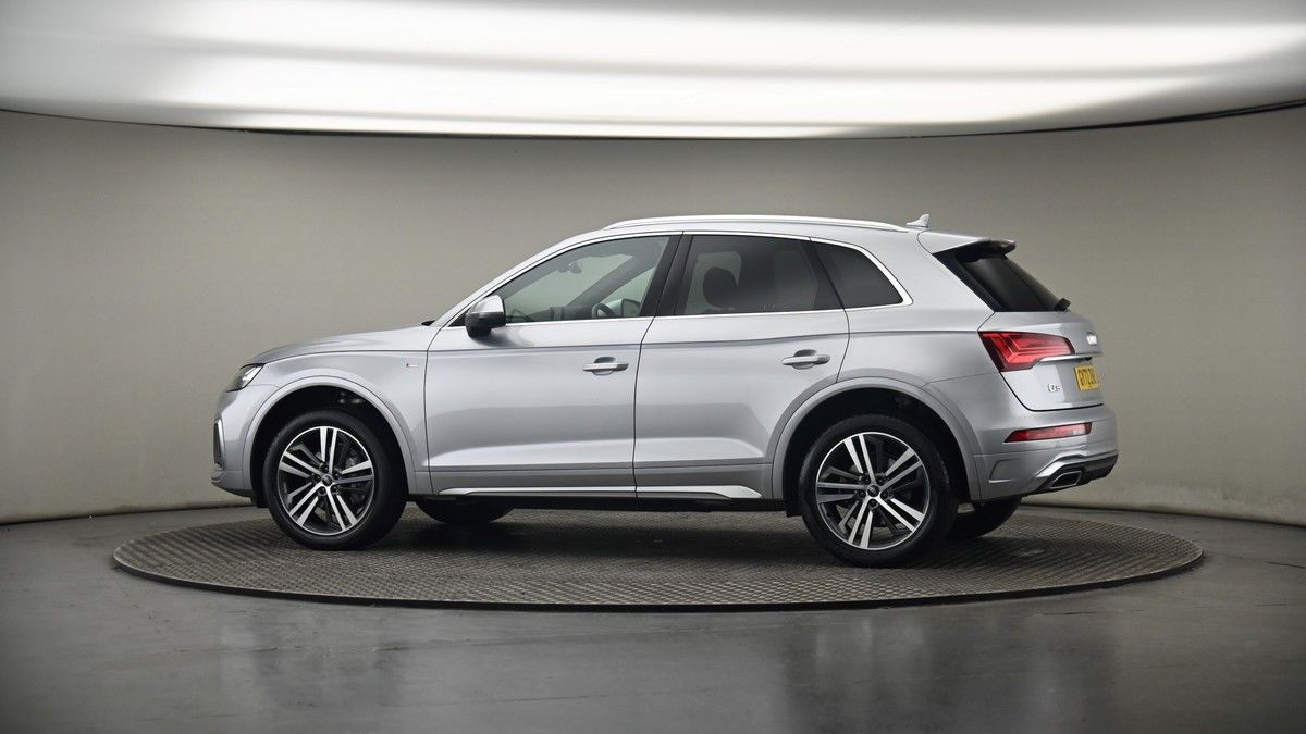 More views of Audi Q5