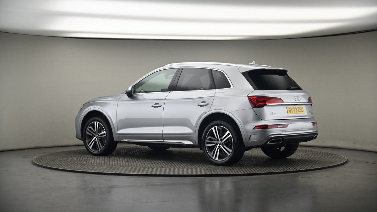 More views of Audi Q5