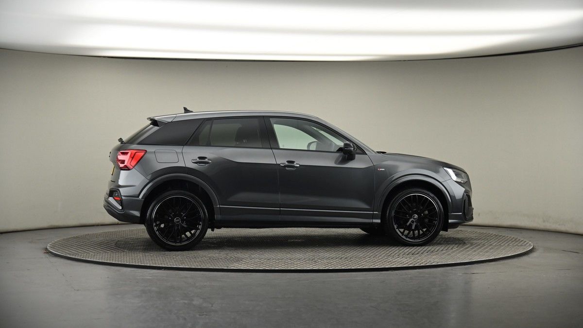 More views of Audi Q2