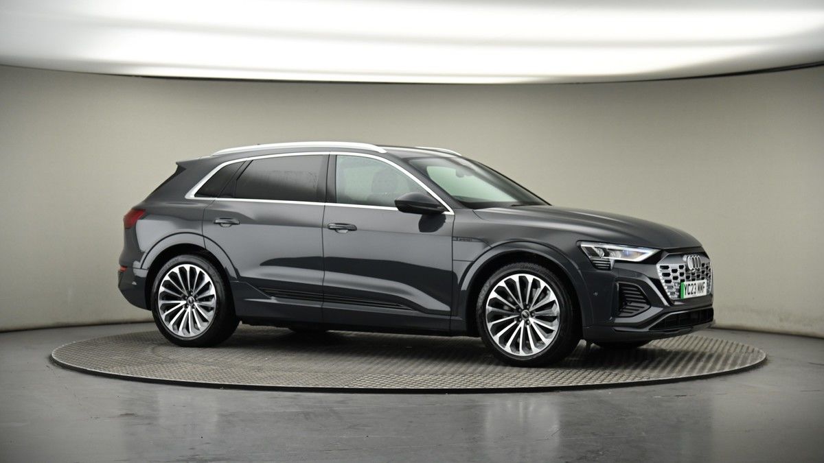 Audi Q8 e-tron Image 6