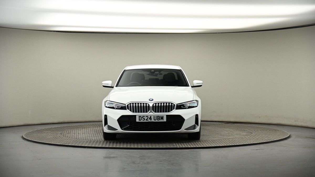 BMW 3 Series Image 18