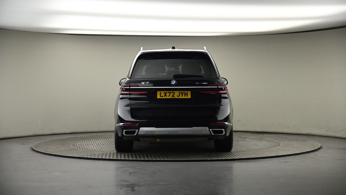 BMW X7 Image 17