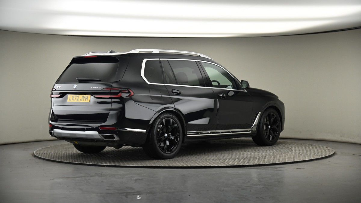 BMW X7 Image 7