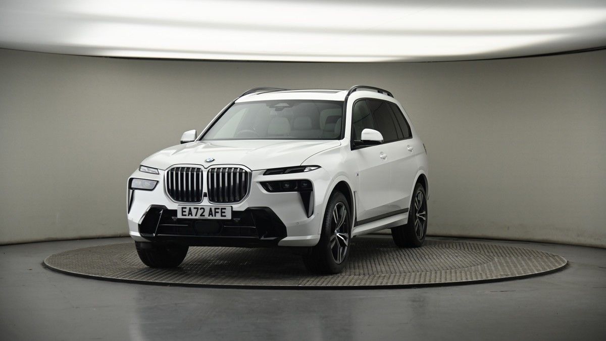 More views of BMW X7